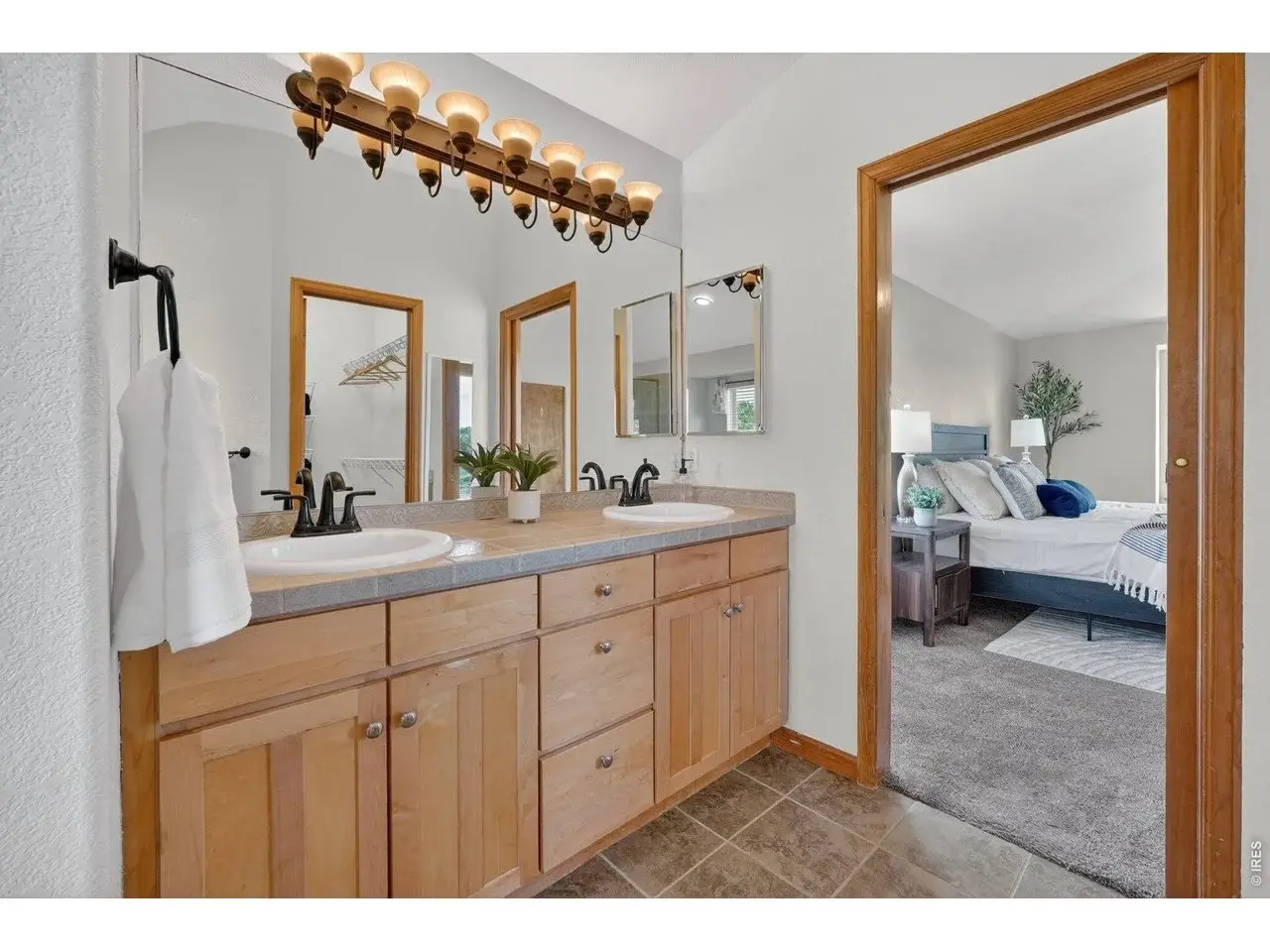 details matter in the primary bath styled by STS Boulder Foothills